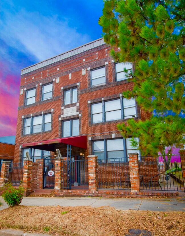 1108 S Detroit Ave Michael unit 3rd floor 1C, Tulsa, OK 74120 - photo 2