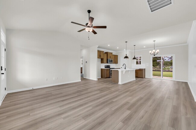 3141 Haven Straits Rd unit 38028362, Florence, SC 29505 - photo 3