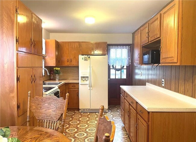 184 Hillcrest Ave, New Britain, CT 06053 - photo 3