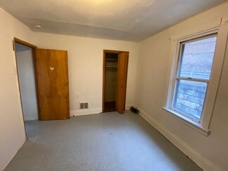 215 Grant St, Wall, PA 15148
