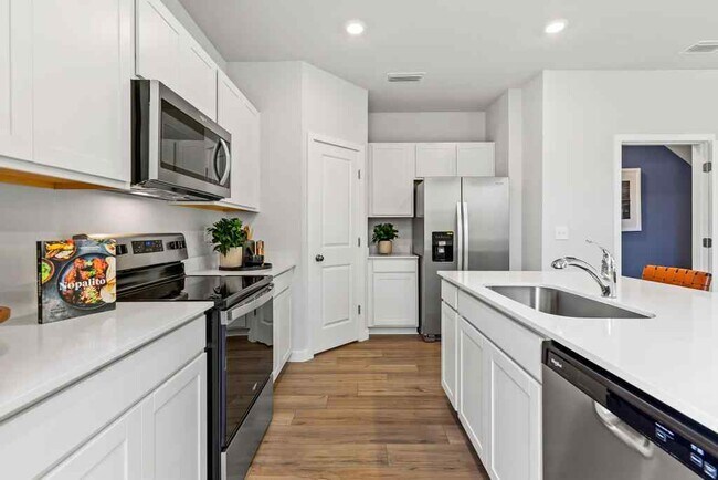 10629 Waterfield Rd unit 36582390, Jacksonville, FL 32210 - photo 3