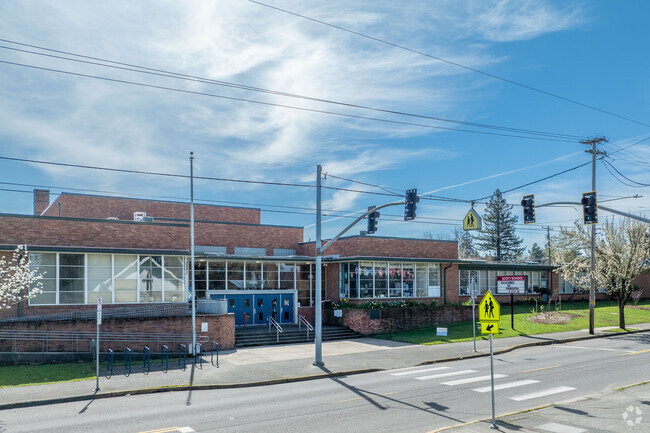 Scott Elementary School 03