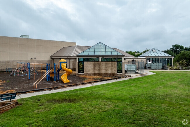 There is an outdoor playground at Williams Science & Fine Arts Magnet School.