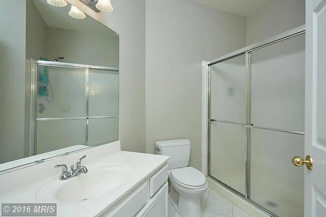 20417 Riverbend Square unit 2BD2BR Condo, Sterling, VA 20165 - photo 3