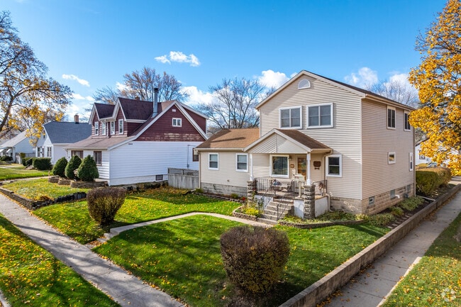 Morgan Heights features a variety of home styles to choose from.