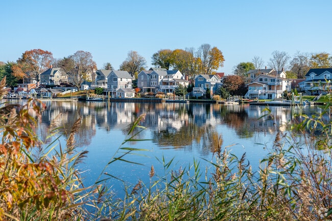 Beautiful estates are lined along the Pawtuxet River in Palace Garden.