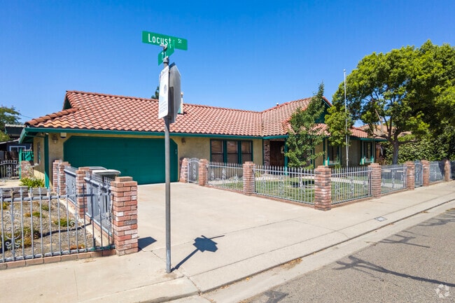 Ranch style homes can be found within Hughson.