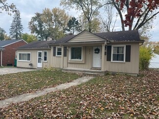 23072 Lilac St, Farmington, MI 48336
