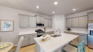 15580 Ruthie Lynn Dr Unit A, Athens, AL 35613