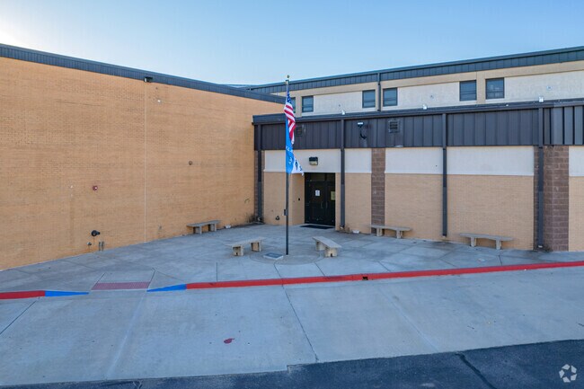 Western Oaks Elementary School