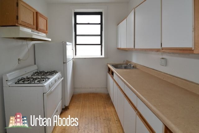 822 W Waveland Ave unit A04C, Chicago, IL 60613 - photo 2