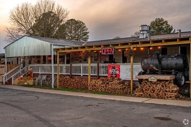 Whiskey Throttle BBQ is a haven for brisket enthusiasts.