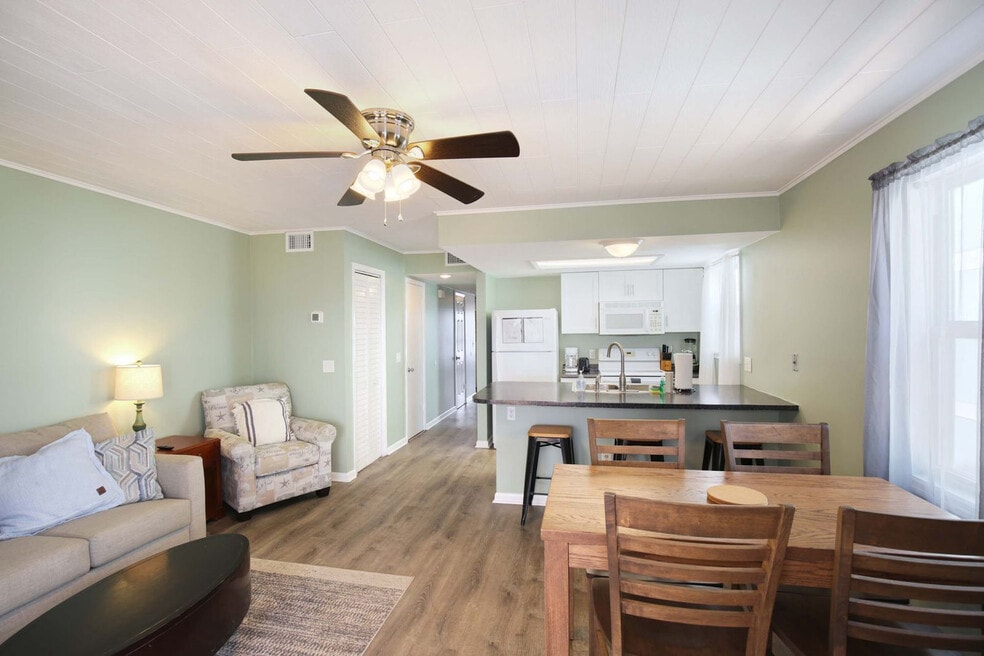 606 Carolina Beach Ave S unit ID1302657P, Carolina Beach, NC 28428 - photo 1