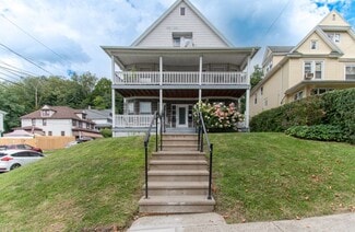 1027 Woodlawn St, Scranton, PA 18509