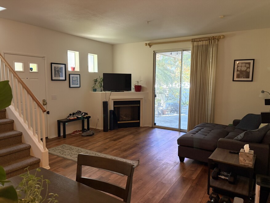 2307 Ternberry Ct, Tustin, CA 92782 - photo 1