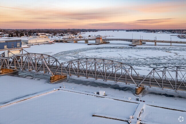 3 Bridges connect the city of Sturgeon Bay.