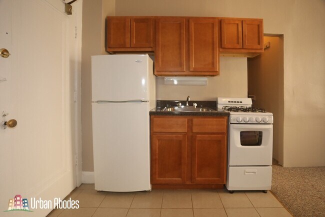 3832 N Fremont St unit J08P, Chicago, IL 60613 - photo 3