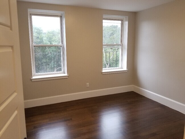 1404 Commonwealth Ave unit 2, Brighton, MA 02135 - photo 5