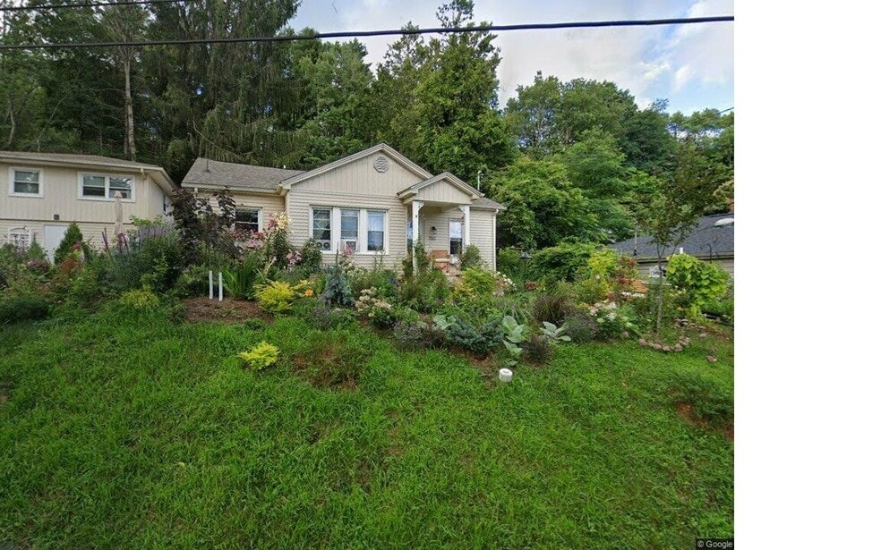 700 Queen St unit A, Boone, NC 28607 - photo 1