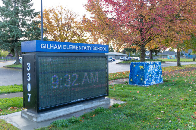 Gilham Elementary School in Eugene Oregon has about 510 students.