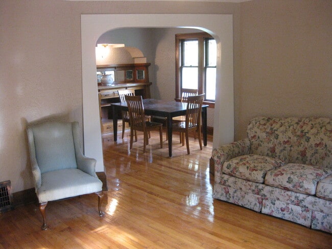 2628-2630 N 59th St unit 2, Milwaukee, WI 53210 - photo 2