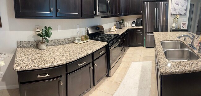 1432 S Hart Dr, Tracy, CA 95391 - photo 5