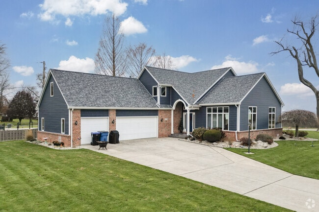 New Traditional homes are popping up all over Oregon.