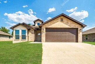 1808 Porter St, Pea Ridge, AR 72751