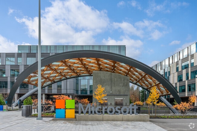 Microsoft campus is minutes from Redmond’s Viewpoint.