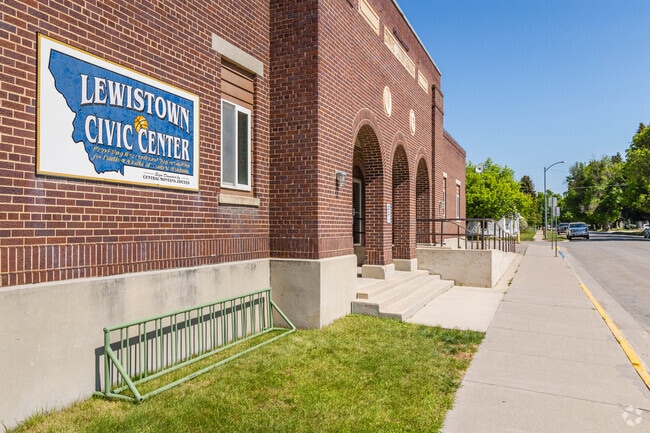 The Lewistown Civic Center is a hub for activity from its basketball court to banquet rooms.