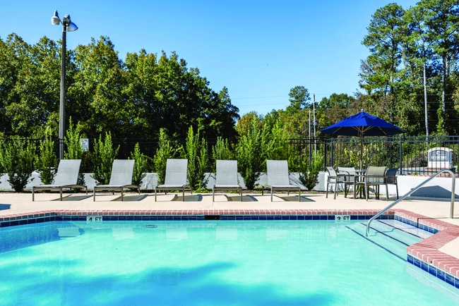 Lee's Crossing Apartment Homes, Lagrange, GA 30240 - photo 6