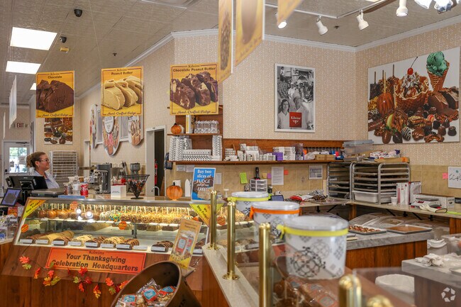 A selection of specialty treats, fudge, and ice cream on display at Kilwins by Summerland.