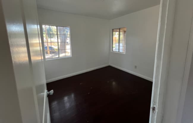 3138 N Casa Loma Dr, San Bernardino, CA 92404 - photo 7