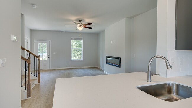 305 Daybreak Ln, Newnan, GA 30265 - photo 5