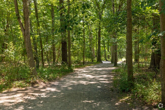 Manasquan Reservoir has a perimeter trail that is 5 mile around.