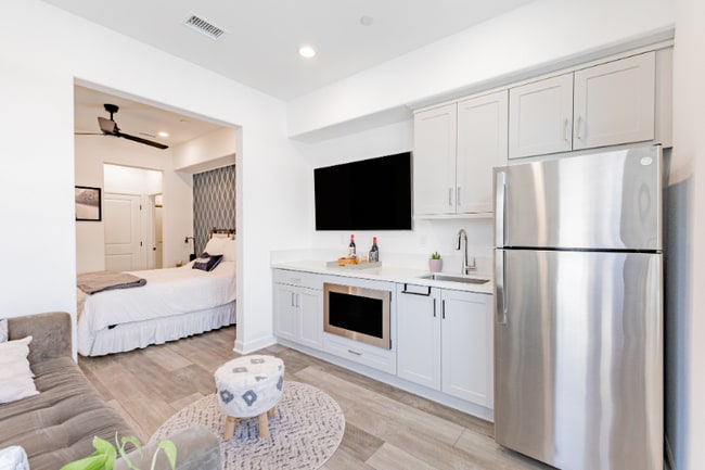 10450 Galen Way, San Diego, CA 92126 - photo 2