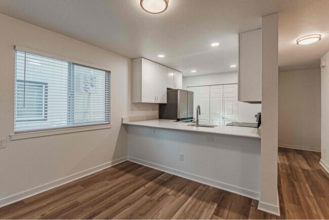 6731 Dublin Loop W unit B, Colorado Springs, CO 80918 - photo 5