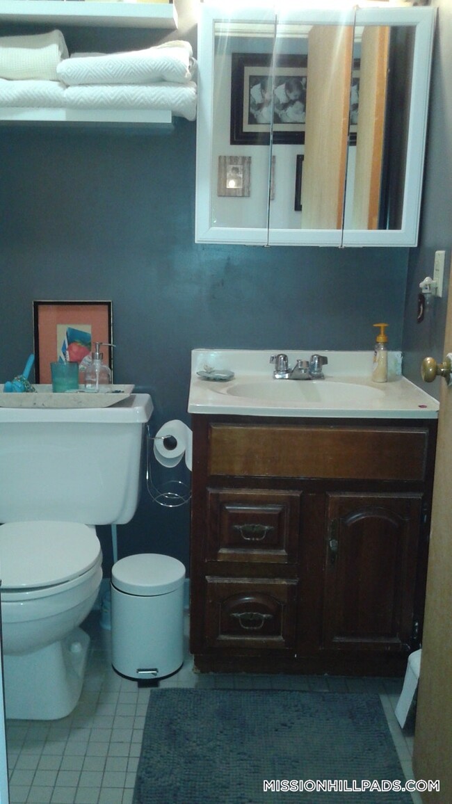 63 S Huntington Ave Unit 4, Boston, MA 02130
