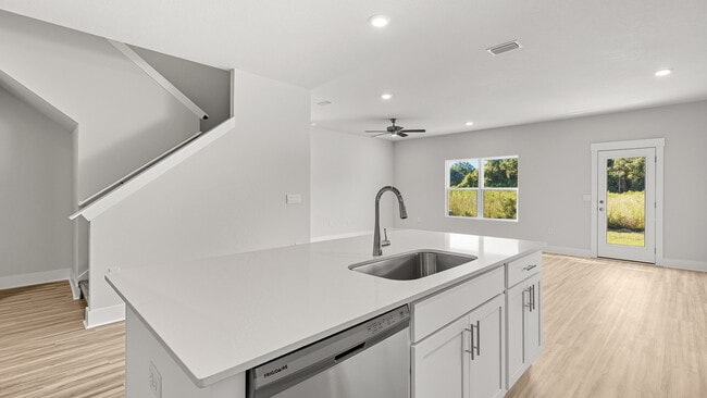 8646 Russellcross Blvd, Pensacola, FL 32507 - photo 5