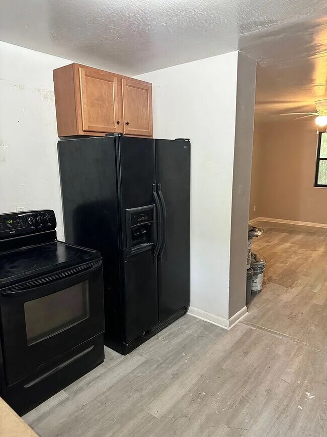 2984 Myra St unit 4, Jacksonville, FL 32205 - photo 2