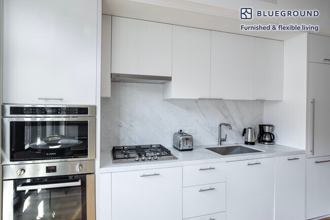 618 T St NW unit FL4-ID732, Washington, DC 20001 - photo 6