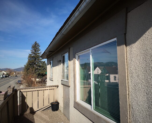 124 W Main St unit 3, East Helena, MT 59635 - photo 2