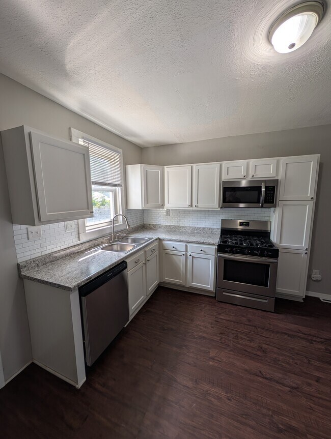 Kitchen Main