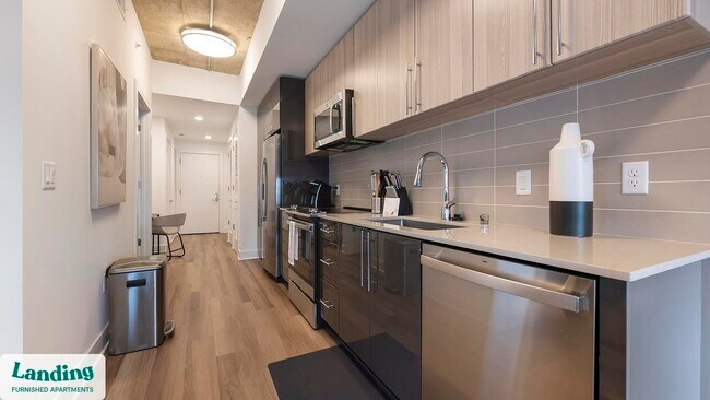 5201 Leesburg Pike unit 433, Falls Church, VA 22041 - photo 5