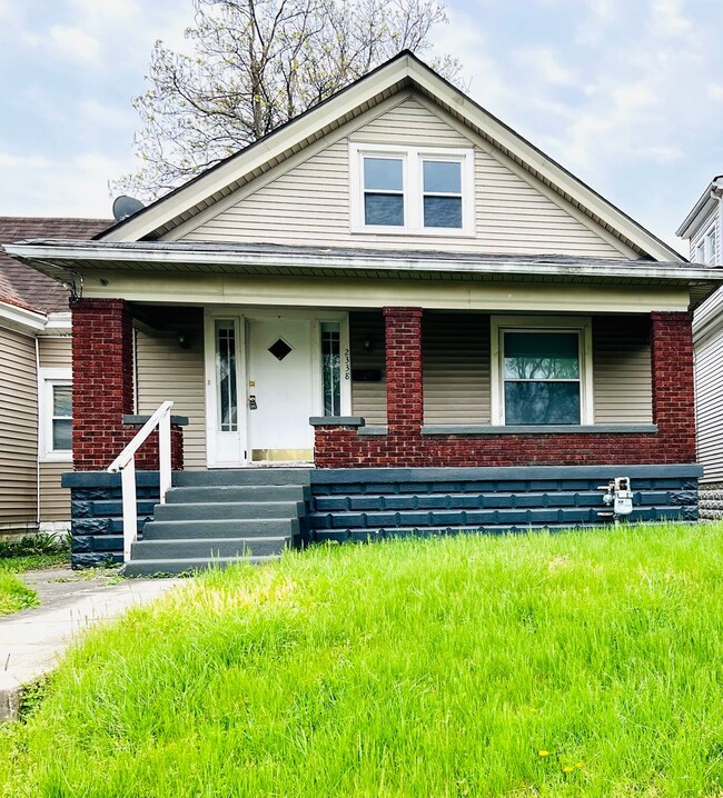 2338 Grand Ave, Louisville, KY 40210