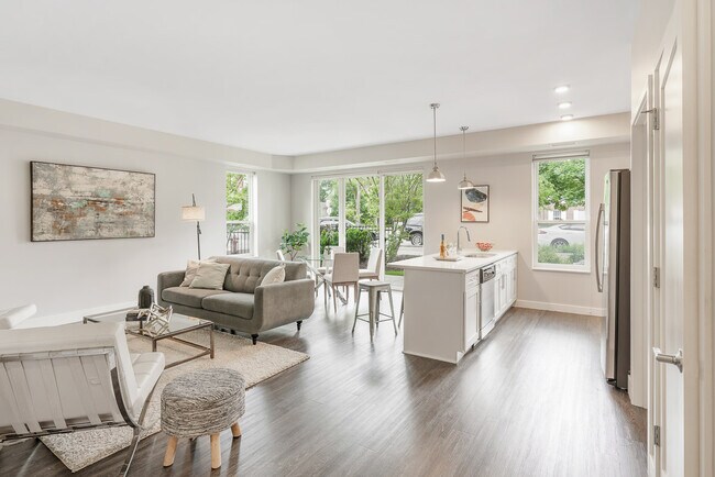 HIGHPOINT Barrington, Barrington, IL 60010 - photo 2