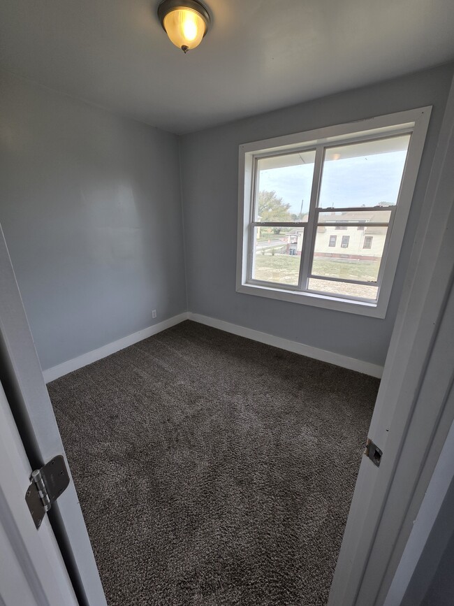 Middle Bedroom