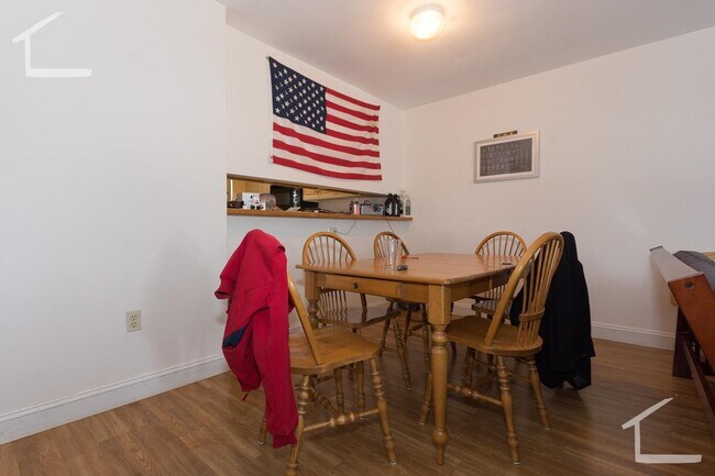 10 Glencoe St unit 2, Brighton, MA 02135 - photo 4