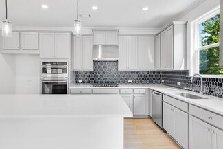 3979 Alderstone Dr, Flowery Branch, GA 30542