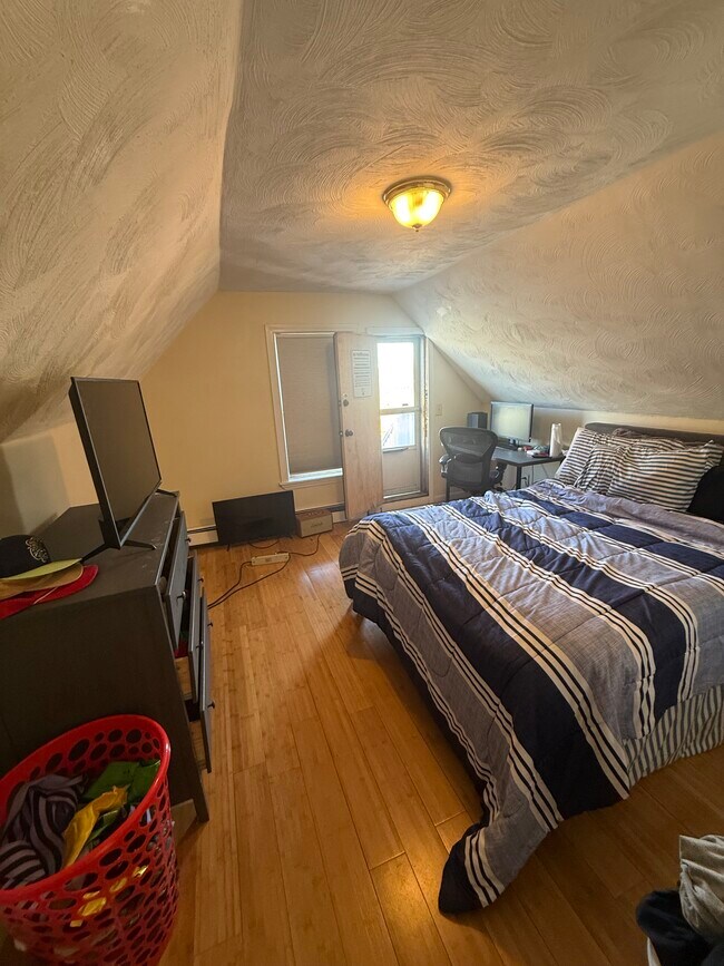 34 Pratt St unit 1, Allston, MA 02134 - photo 6